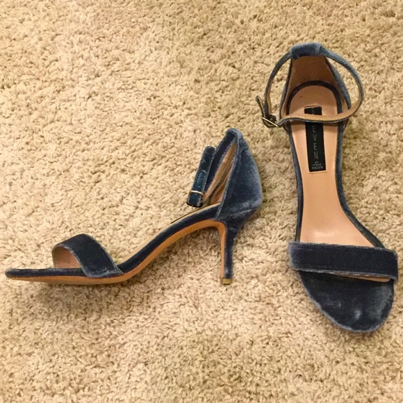 Steven by Steve Madden blue velvet heels - Picture 4 of 4